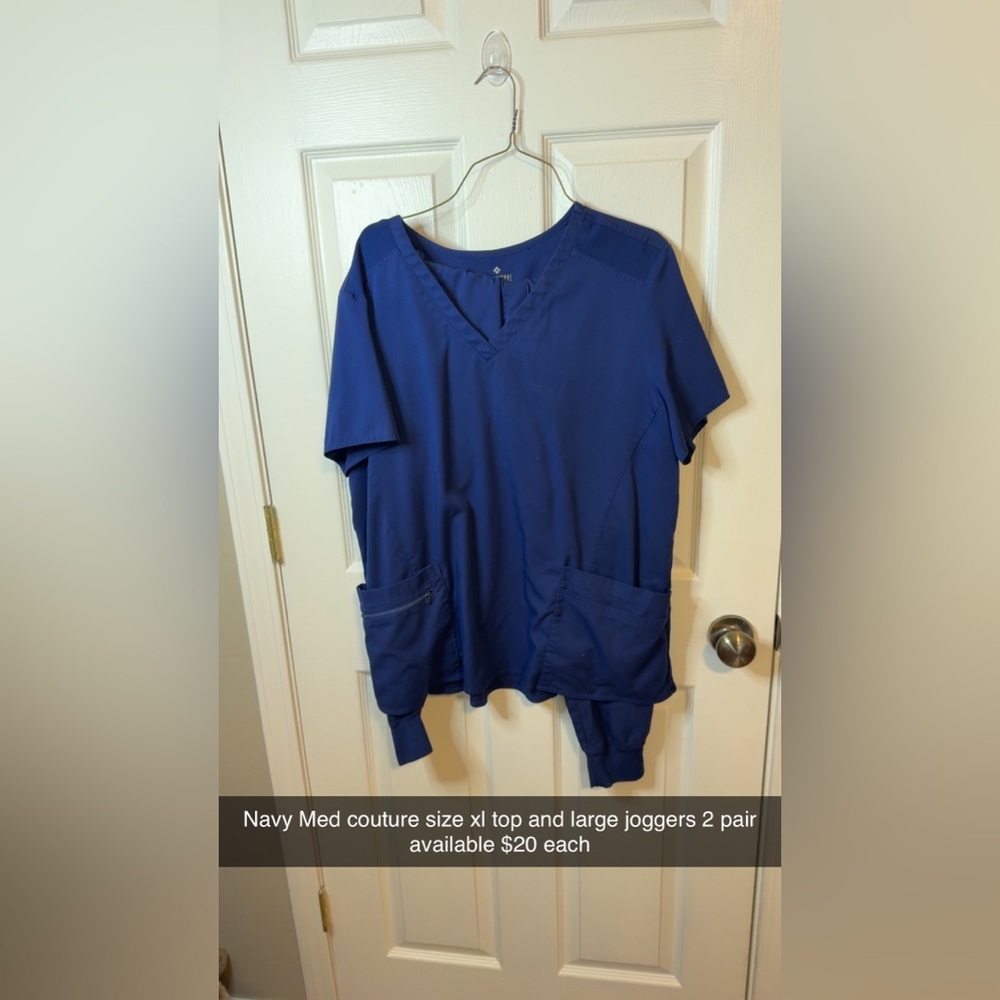 Med Couture Navy Short Sleeve V-Neck Tee